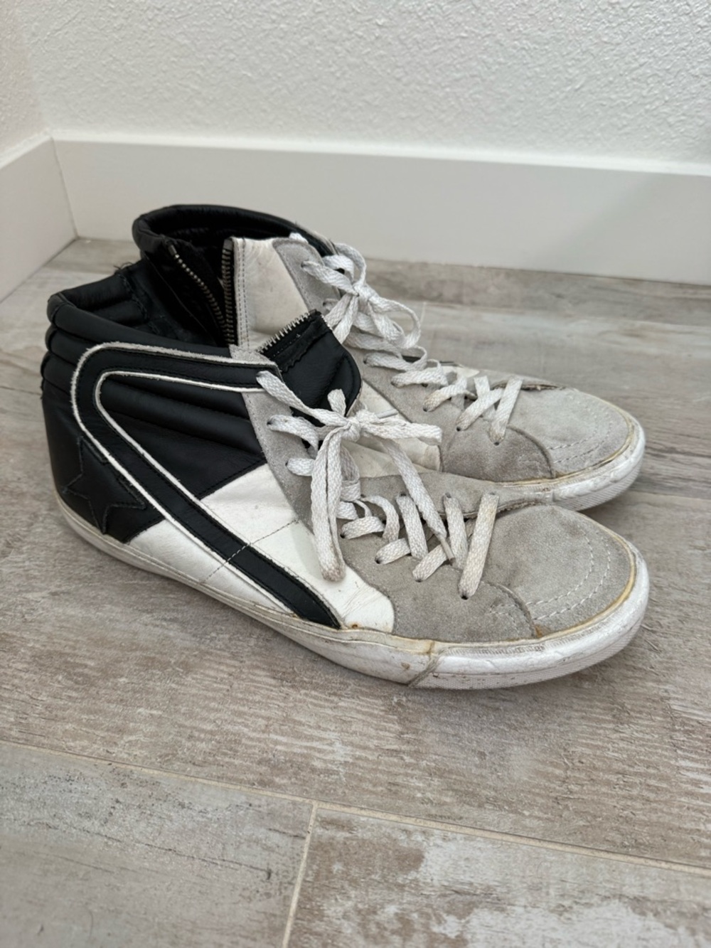 Golden Goose Deluxe Brand Slide distressed sneakers